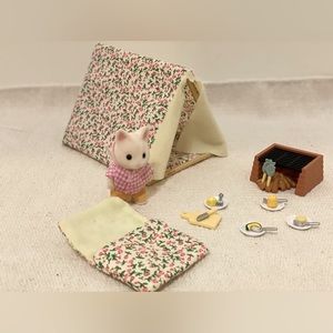 Calico Critters Let’s Go Camping Tent Set